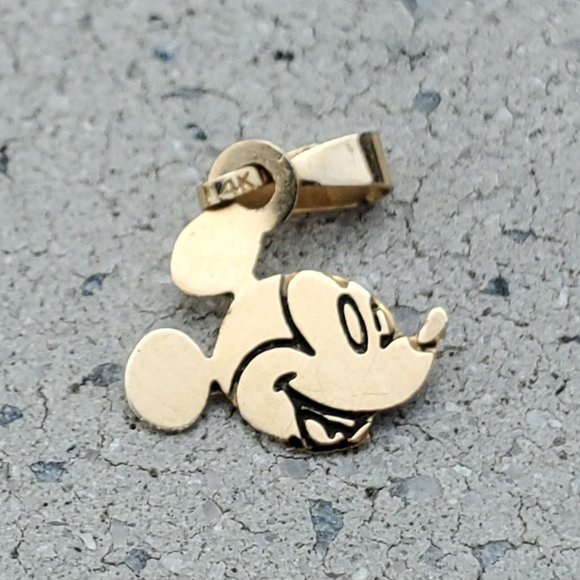 *SOLD* 14K Yellow Gold Mickey Mouse Head Etched Charm Pendant - Picture 6 of 7
